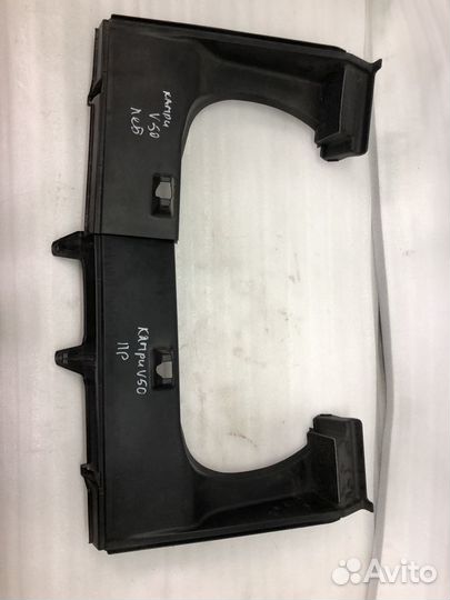 Обшивка багажника правая пластик Toyota Camry 50