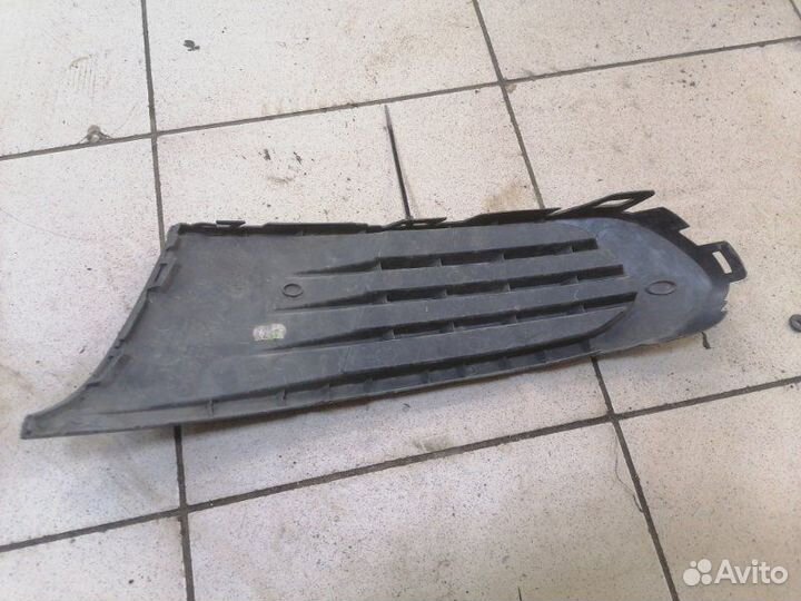 Рамка туманки птф правая Volkswagen Polo 5