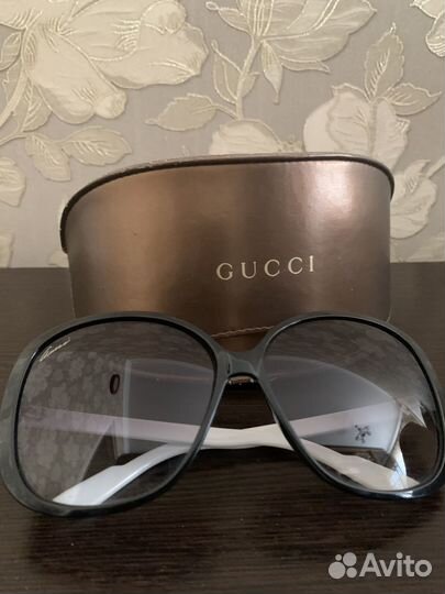 Солнечные очки gucci