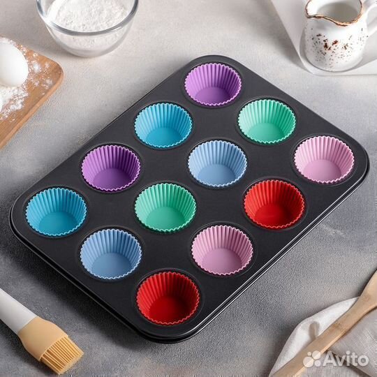 Форма для выпечки с силиконовыми вставками 12 ячее