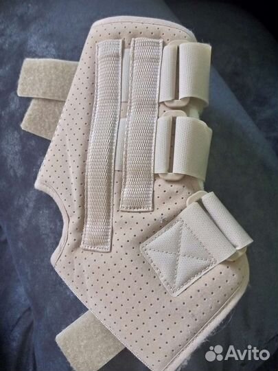 Бандаж компрессионный на голеностопный сустав