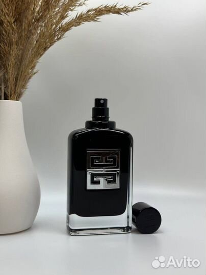 Givenchy gentleman society intense жуванши