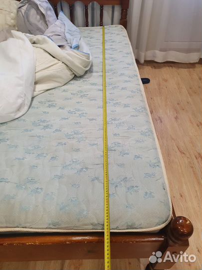 Кровать двухспальная