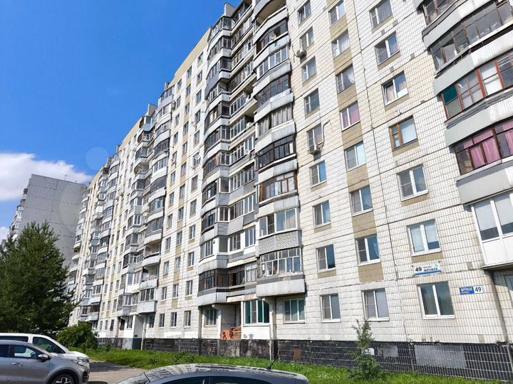 2-к. квартира, 57 м², 4/12 эт.