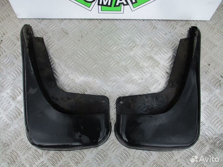 Брызговик задний левый Ford Focus 2 2006г