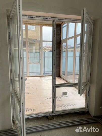 Балконная дверь