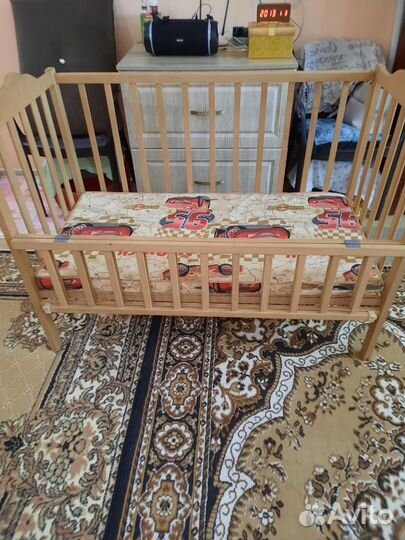 Кроватка детская