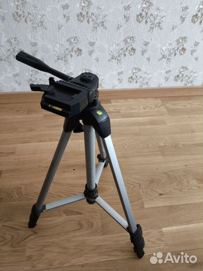 Штатив для фотоаппарата Dicom TV-550