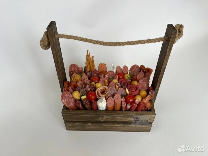 Колбасный подарок