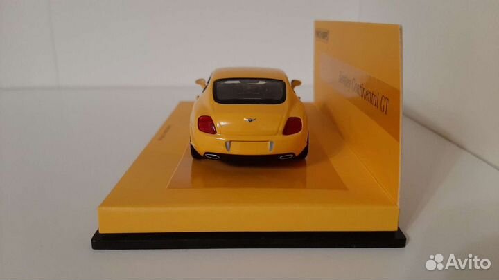 Бентли/Bentley Continental Gt / 1:43 / Minichamps