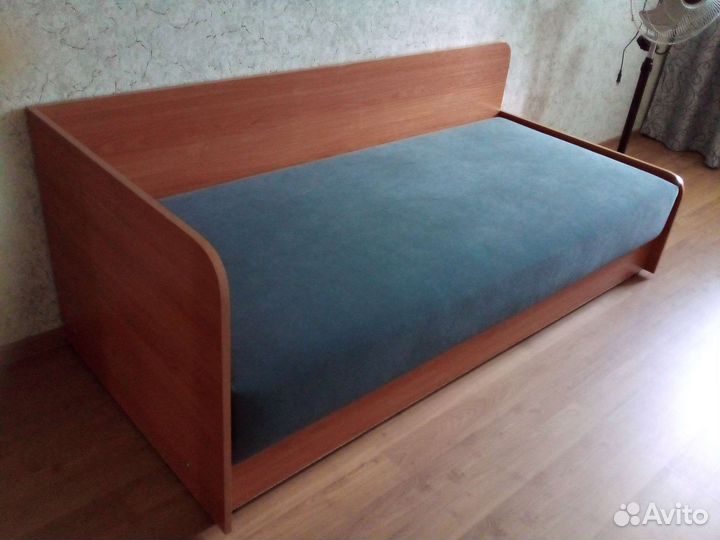 Тахта на пружинном блоке новая