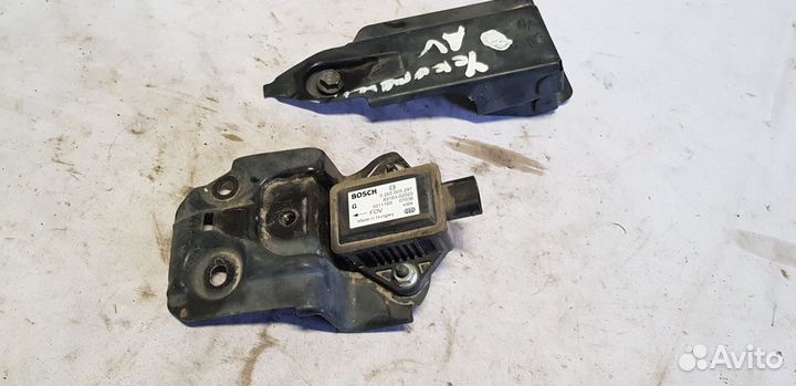 Toyota Avensis Датчик курсовой устойчивости