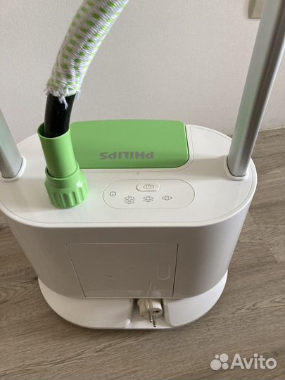 Отпариватель для одежды Philips