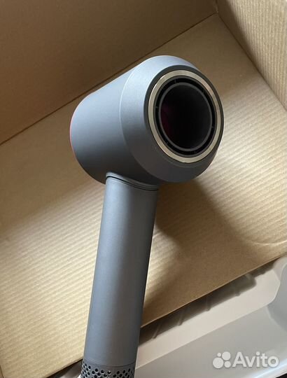 Фен для волос Dyson Supersonic