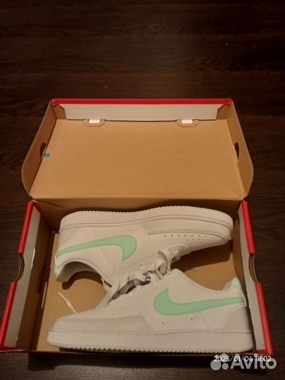 Кроссовки Nike Court Vision Lo Mint 8US 41EUR