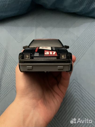 Машинка на пульте управления