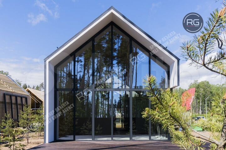 Коттедж 146 м² на участке 7 сот.