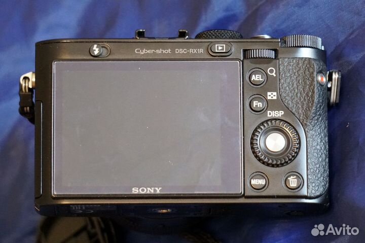 Sony RX100 M7 и RX1R, Zeiss 2/35, Japan