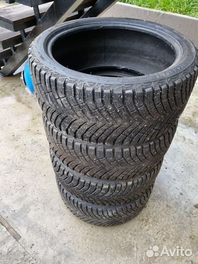 Michelin X-Ice North XIN3 225/40 R19 и 255/40 R19 93H