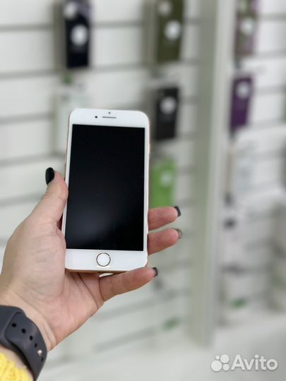 iPhone 8, 64 ГБ