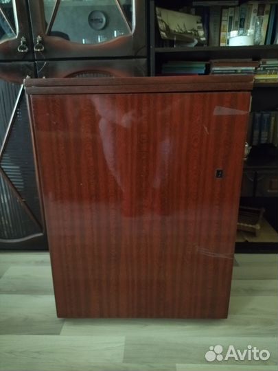 Швейная машинка Подольск ножная тумба