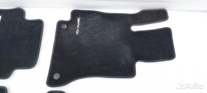 Б/У Коврики комплект Состояние хорошее, оригинал