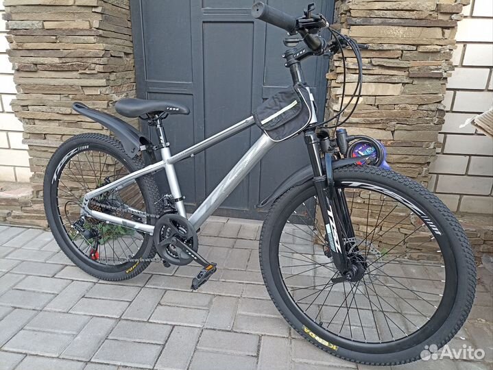 Новыц велосипед 24 колеса,21 скорость shimano