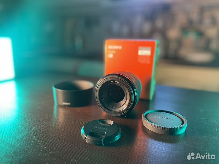 Два Объектива Sony FE 50 f1.8 и Sony fe 28-70