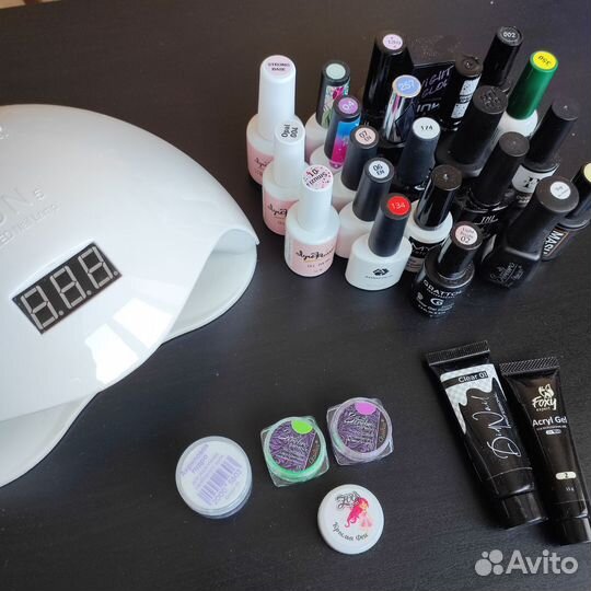 Лампа для ногтей и гель лаки