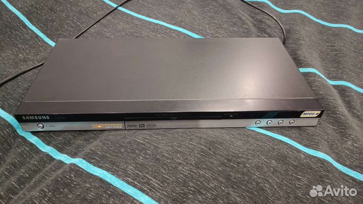 Dvd проигрыватель Samsung dvd-p560