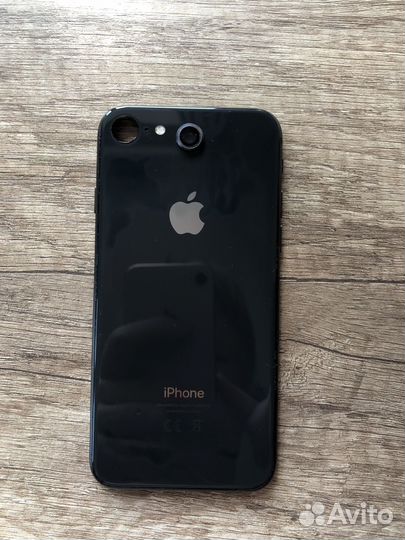 Телефон iPhone 8 разбор на детали