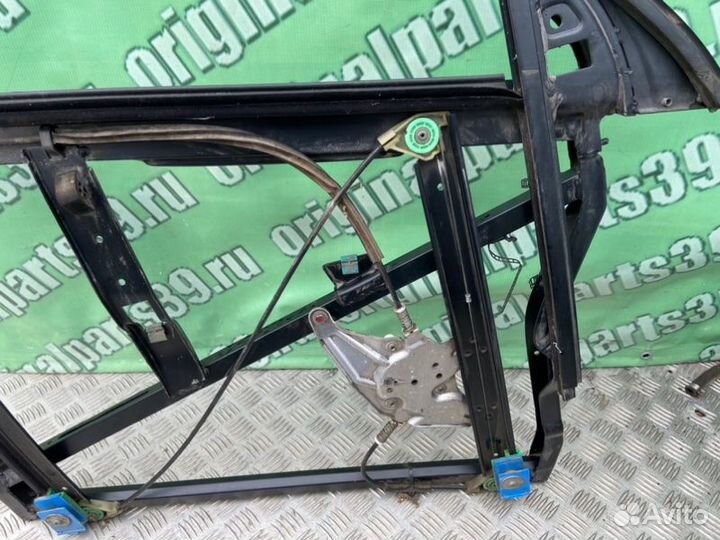 Стеклоподъемник передний правый Audi A6 C5 avant