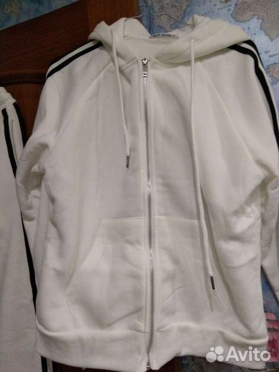 Новый Спортивный костюм на флисе