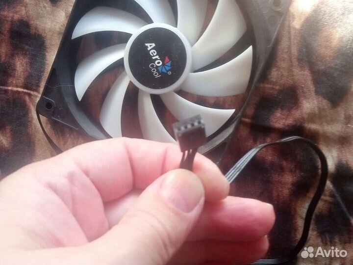 Вентилятор фирмы Aero Cool 120 мм RGB