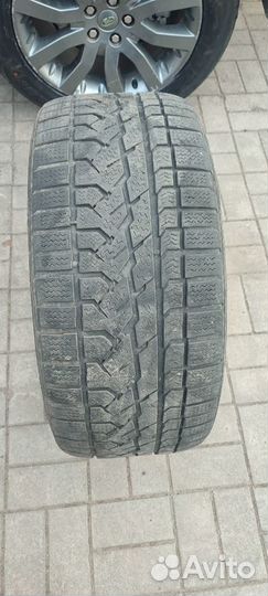 Kumho I'Zen RV Stud KC16 275/40 R20