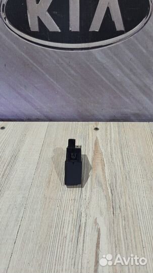 Кнопка многофункциональная Kia sorento XM
