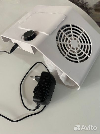 Маникюрный пылесос