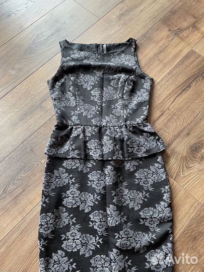 Платье французкого бренда naf naf