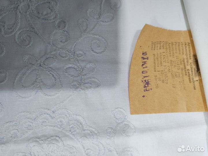 Белье, пододеяльники с вышивкой и разные СССР