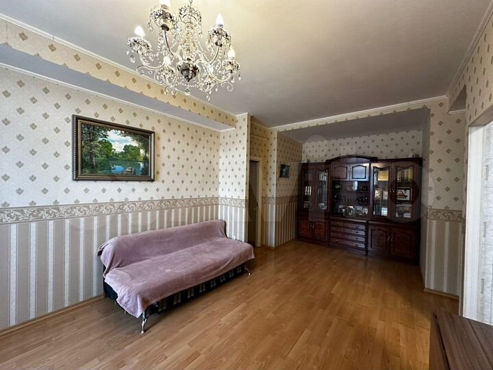 4-к. квартира, 85 м², 3/4 эт.