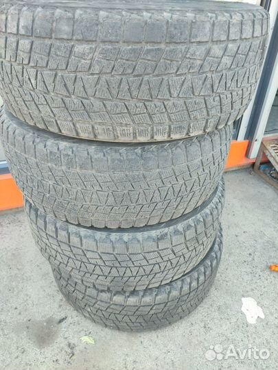 Bridgestone Blizzak Ice 275/60 R18 113R