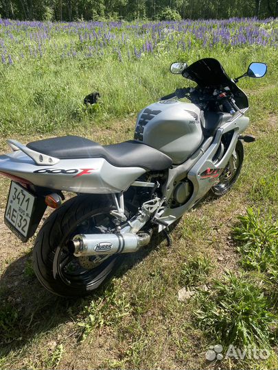 Honda CBR 600 F4I (как новый)