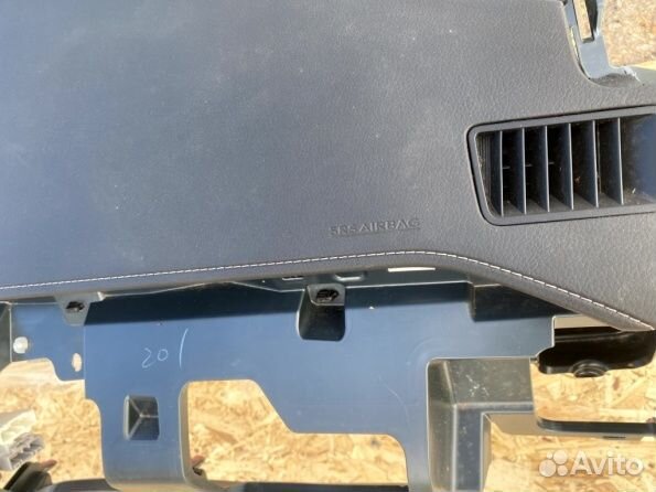 Торпедо с подушкой Лексус нх 200\300