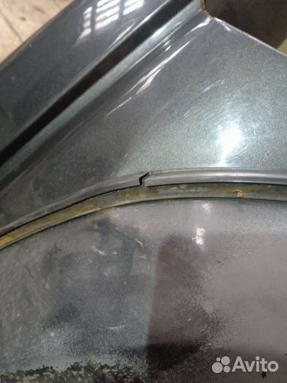 Крыло переднее левое правое Mitsubishi pajero 2