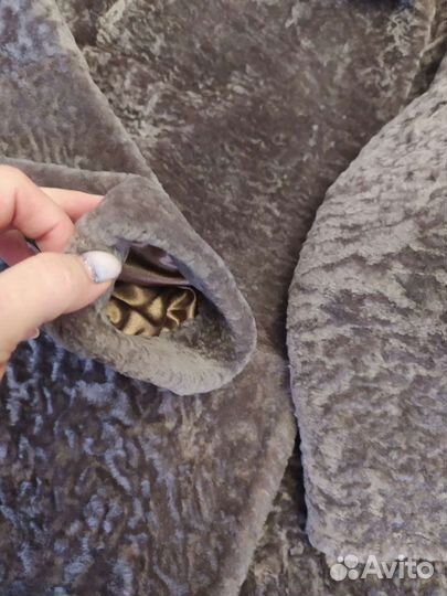 Шуба 46- 48 новая астраган