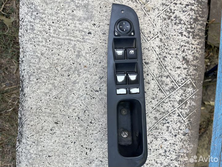 Блок управления стеклоподъемниками Приора