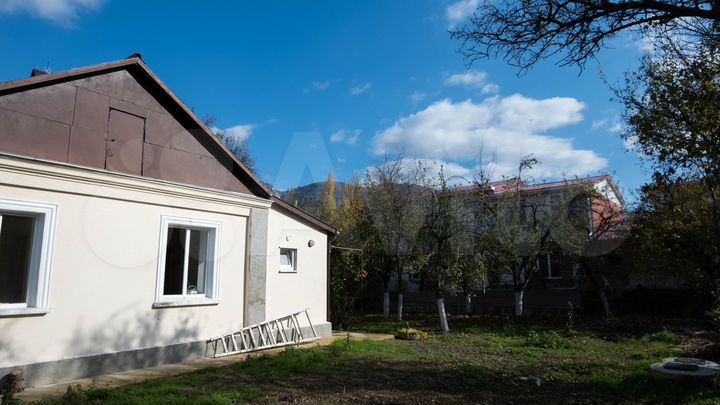 Дом 63 м² на участке 6 сот.