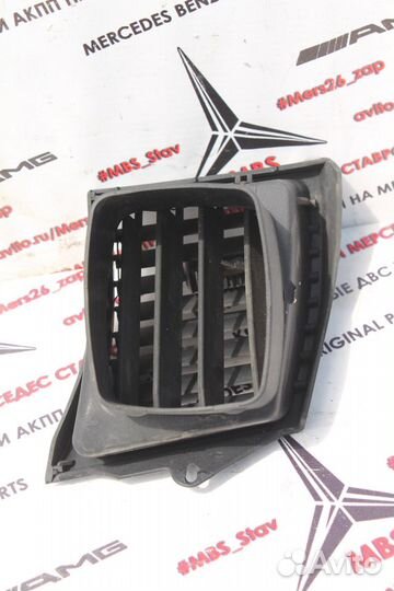 Дефлектор воздушный правый w140 мерседес