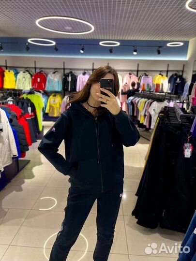 Спортивный костюм женский