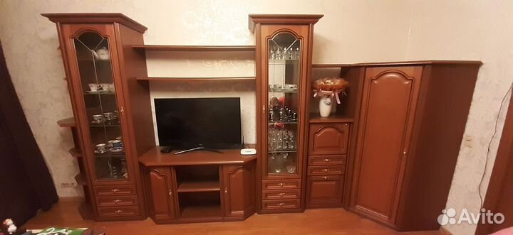 Стенка в гостиную бу
